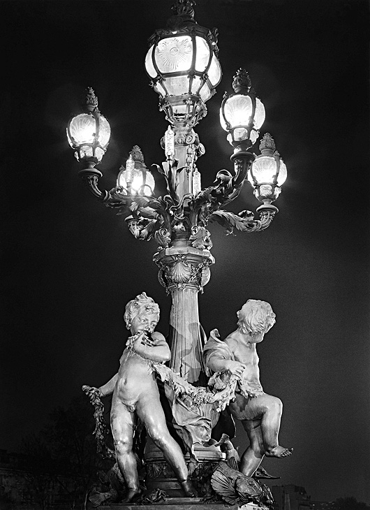 Pont Alexandre Lamp